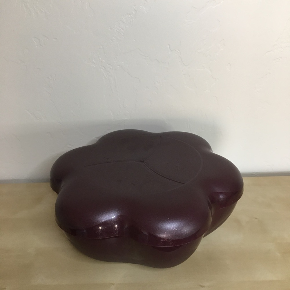 NEW Tupperware Chip 'N Dip Set